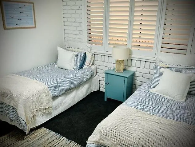 Barooga1- Mooloolaba Canal Front Apartment