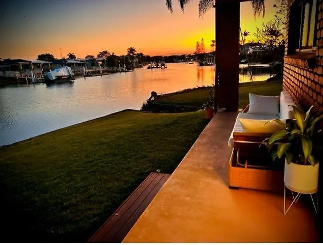 Barooga1- Mooloolaba Canal Front Apartment location
