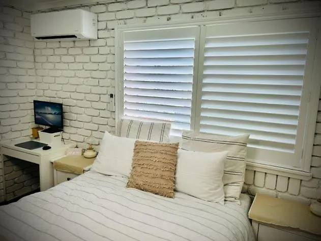 Barooga1- Mooloolaba Canal Front Apartment